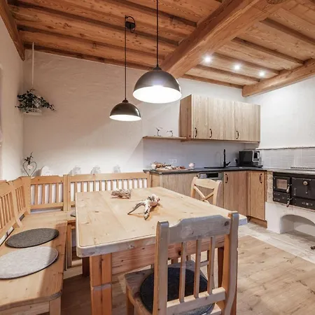 بيت للعطل Xeishittn Vogelnest *